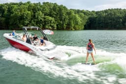 MerCruiser 6.2L V8 350 HP görsel 1