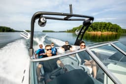 MerCruiser 6.2L V8 350 HP görsel 3